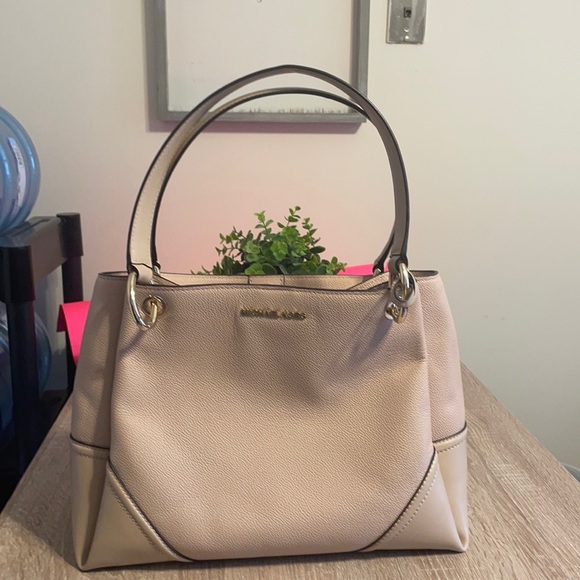 Michael Kors Large Shoulder Tote bag! - Picture 1 of 5